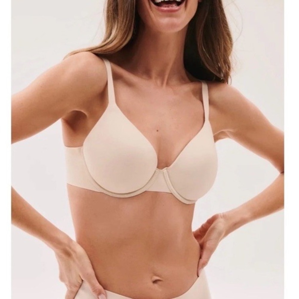 Spanx NWT Supersmooth BraVa Lightly Lined Underwire Bra 38DD  10591R Chai